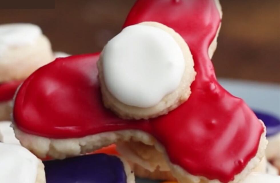 Cómo hacer galletas dulces con forma de fidget spinner