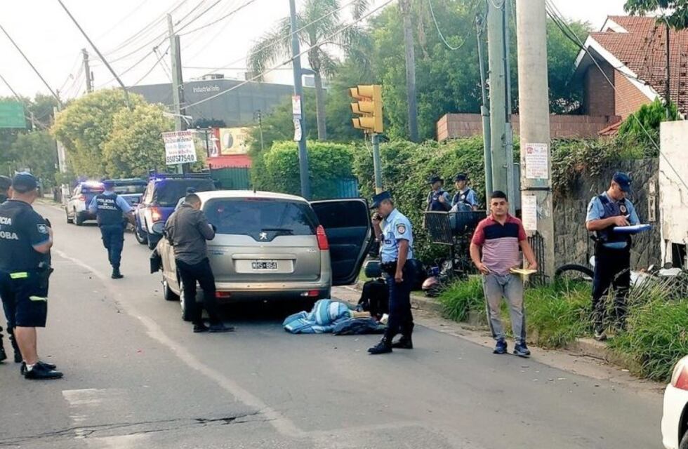 Córdoba: salió de una fiesta de egresados y atropelló a dos policías