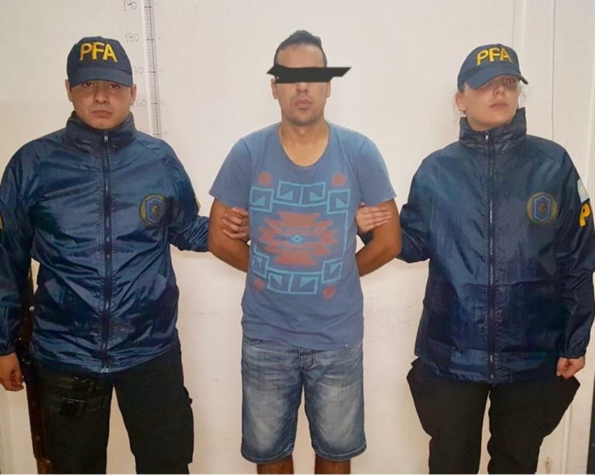 Juan Manuel E\u002E fue capturado por la Policía Federal\u002E (@PFAOficial)