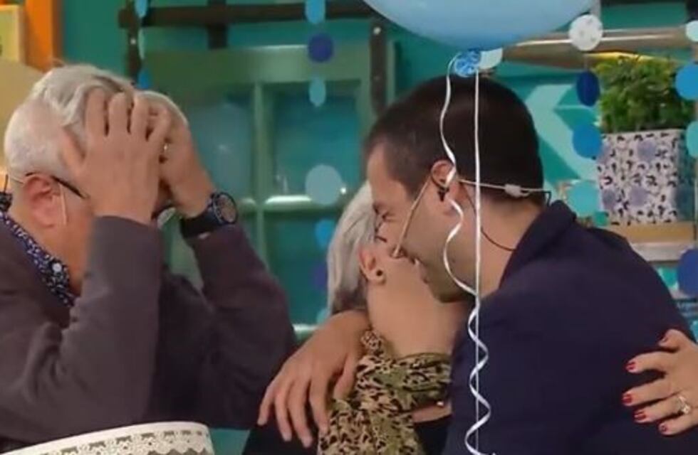 El tremendo momento de los padres del Chino Leunis en vivo: "¡Me arruinaste la carrera, mamá!"