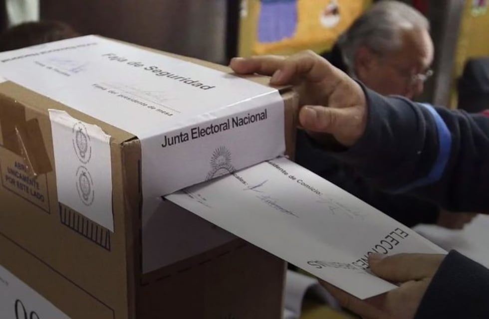 Los santafesinos vuelven a las urnas, ahora para las PASO nacionales
