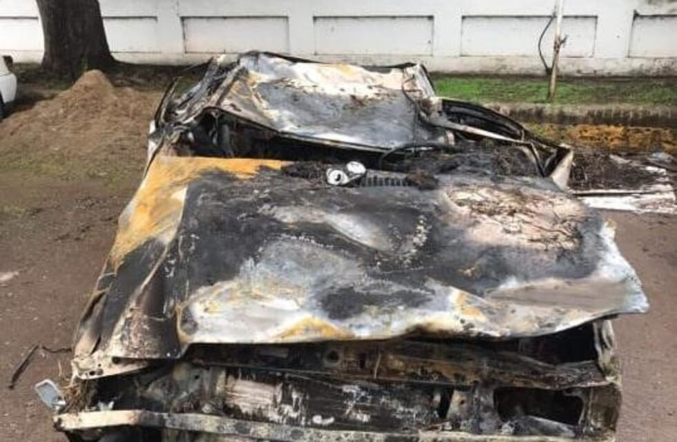 Marcos Juárez: se incendio vehículo tras volcar en colectora