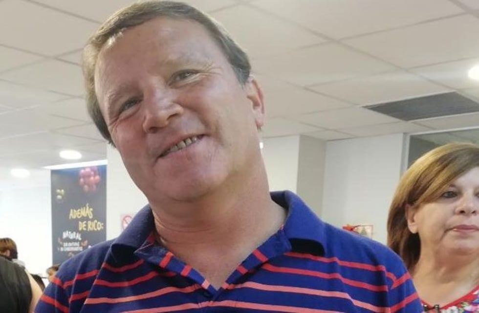 Un intendente rechazó contratar a Abel Pintos para un festival y con ese dinero comprará una ambulancia