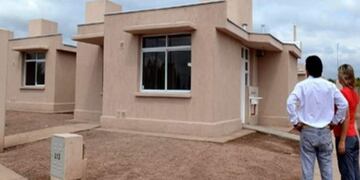 Para acceder a la operatoria habrá que cobrar tres salarios mínimos, vitales y móviles\u002E