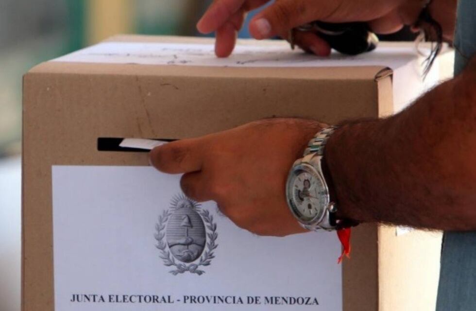 El Gobierno provincial formalizó el llamado a elecciones