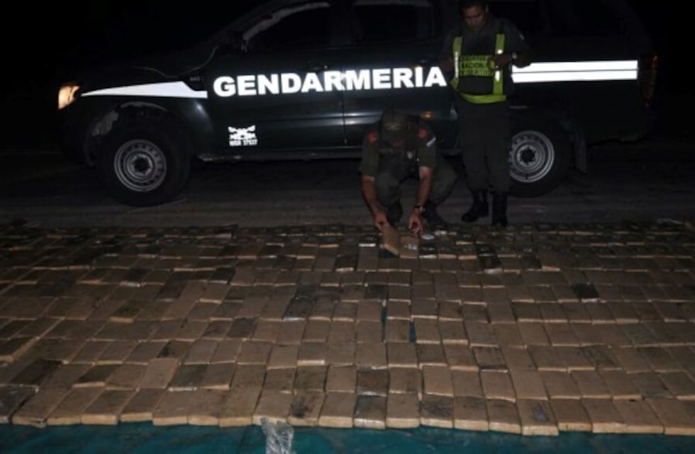 Formosa: secuestran más de 400 kilos de marihuana engrasados con litio para despistar a los perros