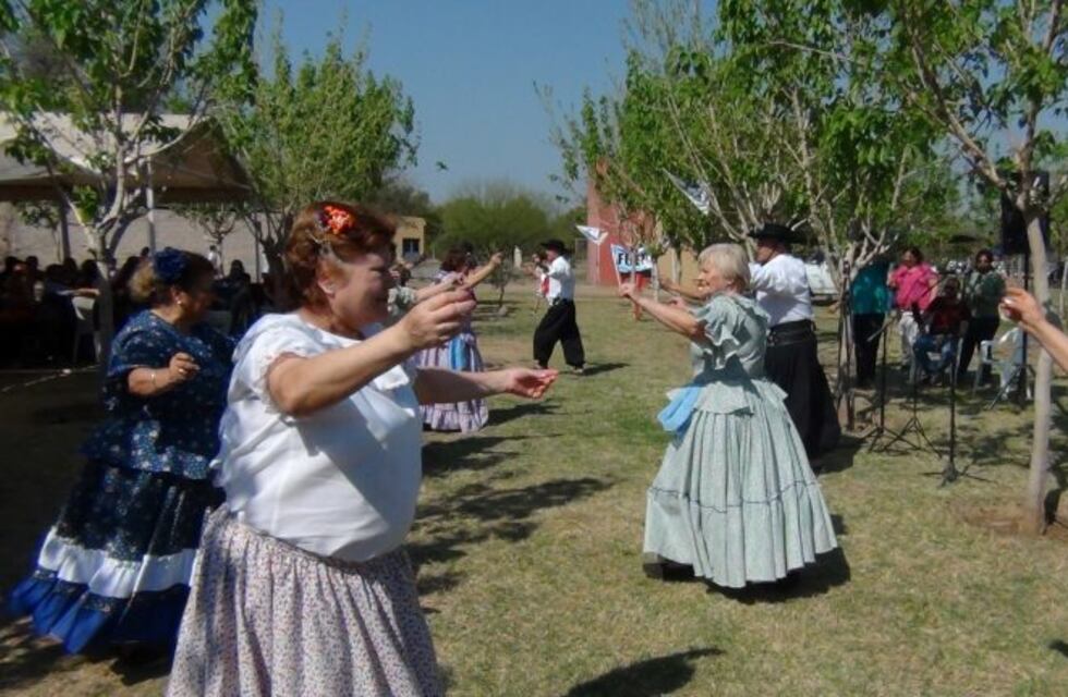 Gran festejo campestre por el día del Maestro, del Profesor y del Jubilado Docente