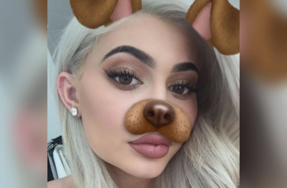 ¿Filtro o foto real? La selfie de una mujer y su perro dividió a los usuarios en las redes