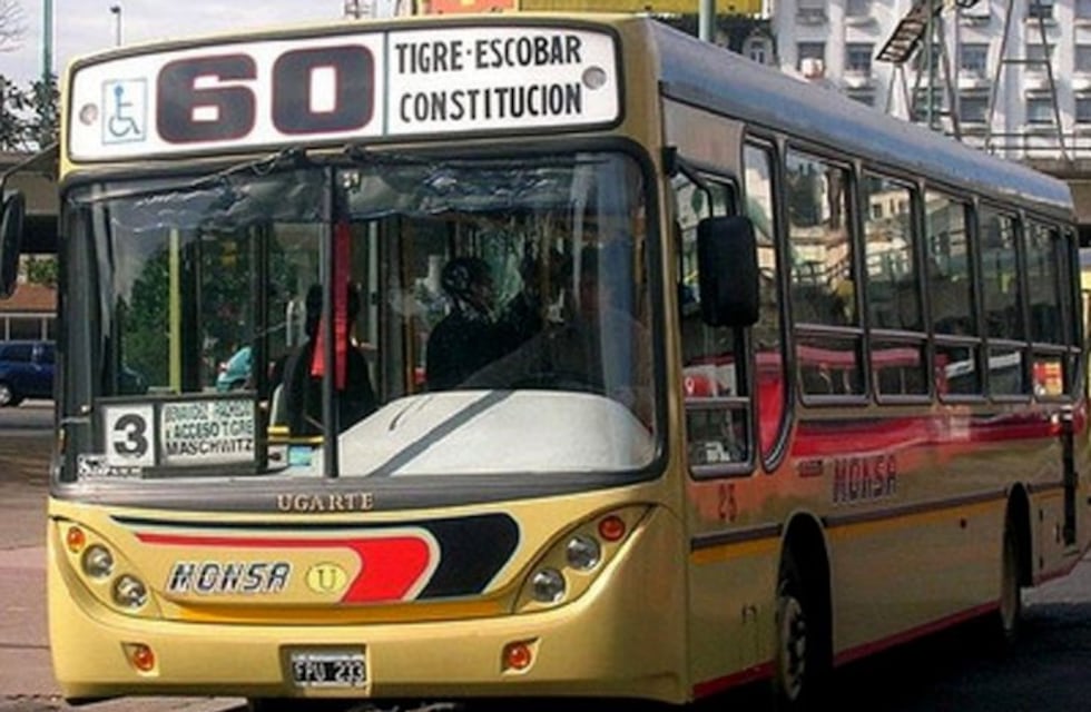 Levantaron el paro de la línea 60 y los colectivos comienzan a normalizar su servicio