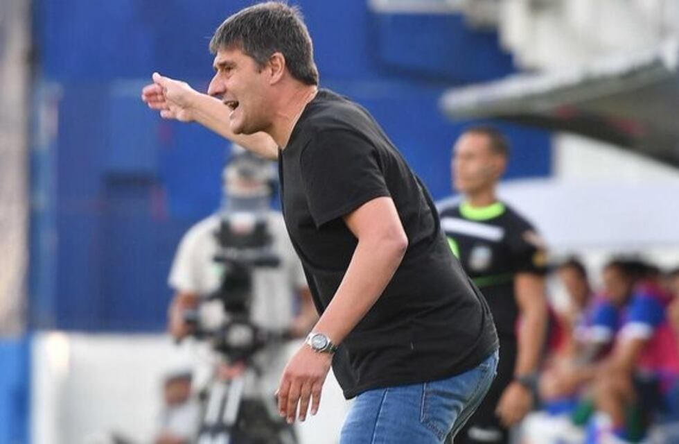 Teté Quiroz, DT de Instituto: "No creo que el 31 de marzo se levante la suspensión en el fútbol"