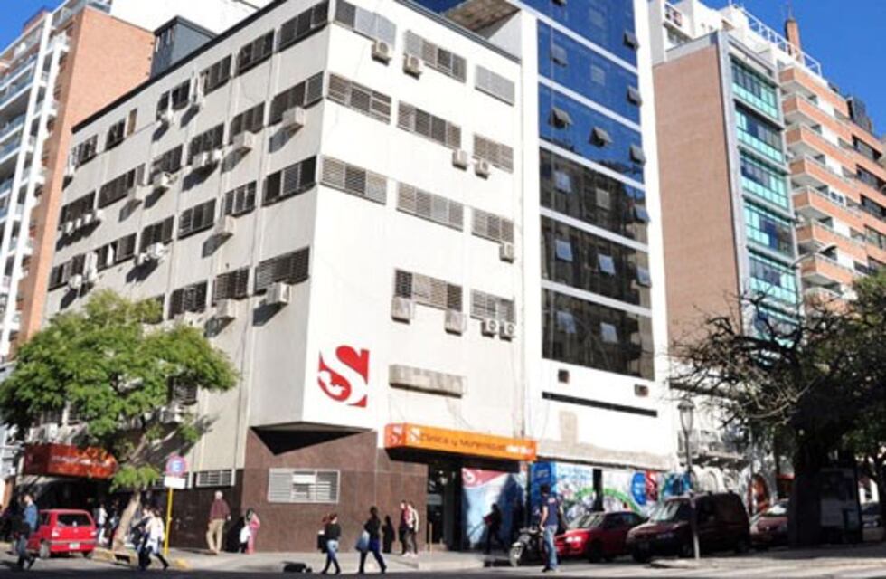 Dos policías reanimaron y salvaron la vida a un bebé de 15 días