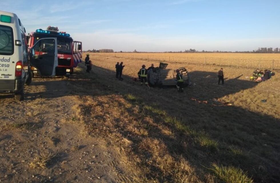 Cinco personas heridas tras un vuelco en la autovía Río Cuarto-Córdoba