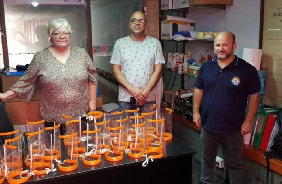 La EPET 9 de Alem entregó protectores para personal de Salud Pública