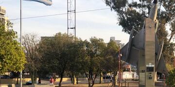 Plaza del Avión (Foto: VíaCarlosPaz)