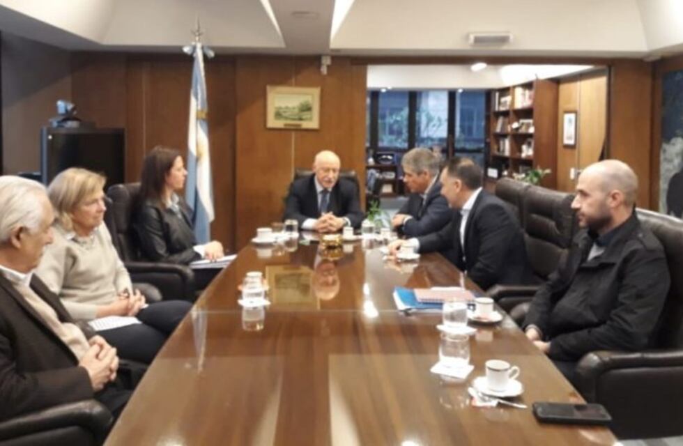 Santa Cruz y CFI trabajan en una línea de crédito para pre financiar exportaciones