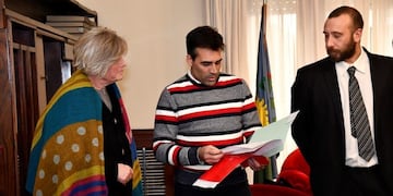 Entrega de actas de viviendas - 1