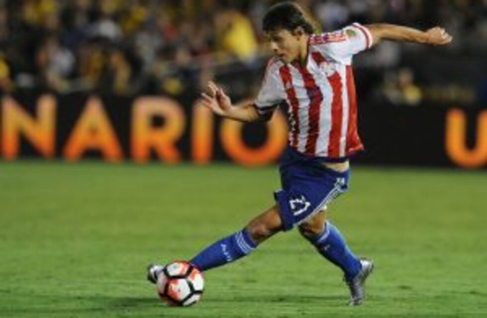 Oscar Romero se convirtió en jugador de Alavés de España