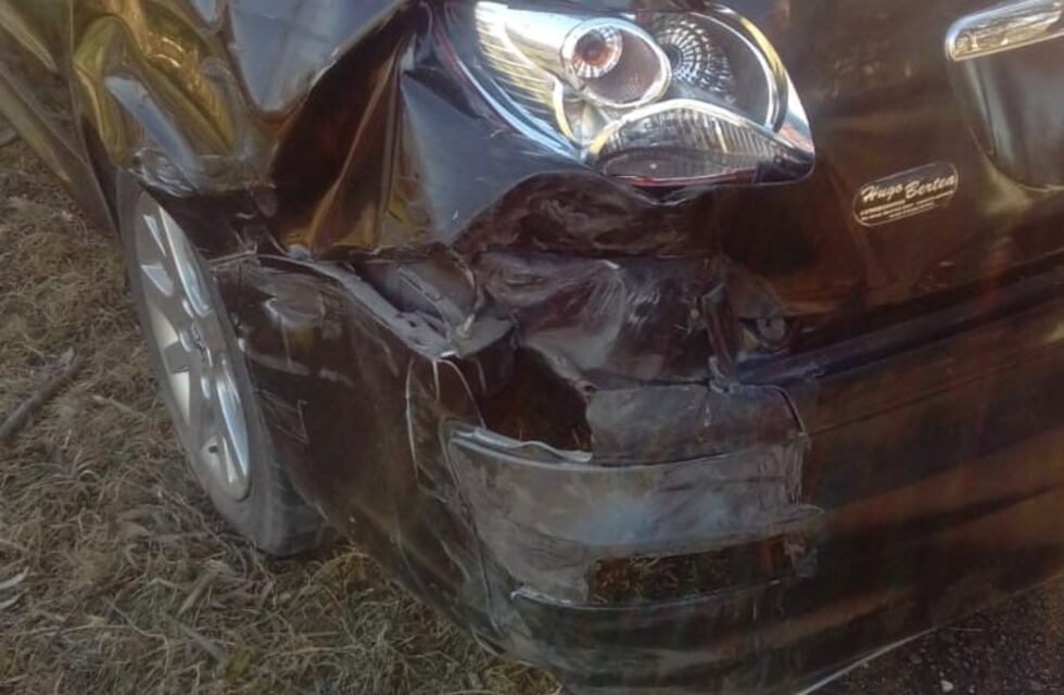 Un vehículo fue embestido por una camioneta sobre Ruta C45