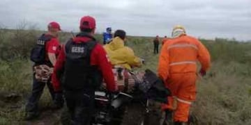 Intervención del grupo GERS en el rescate de una persona en el Mar de Ansenuza