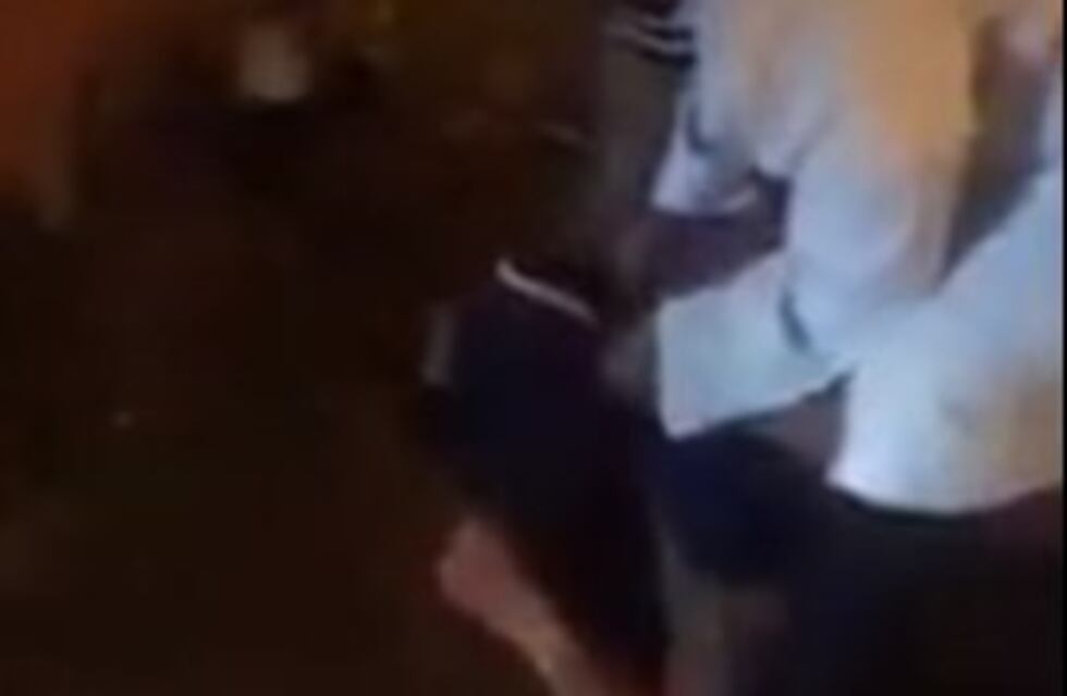 Casi lo linchan: así la gente detuvo al hombre que atacó a la mezquita de Londres