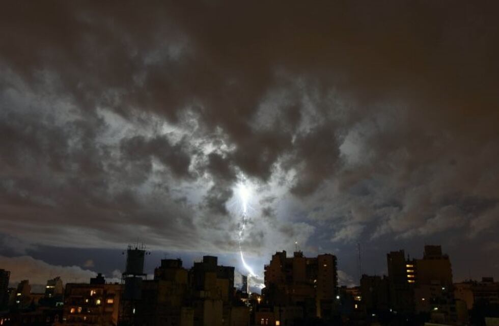 A quedarse adentro: alerta por tormentas fuertes para el sur de Santa Fe