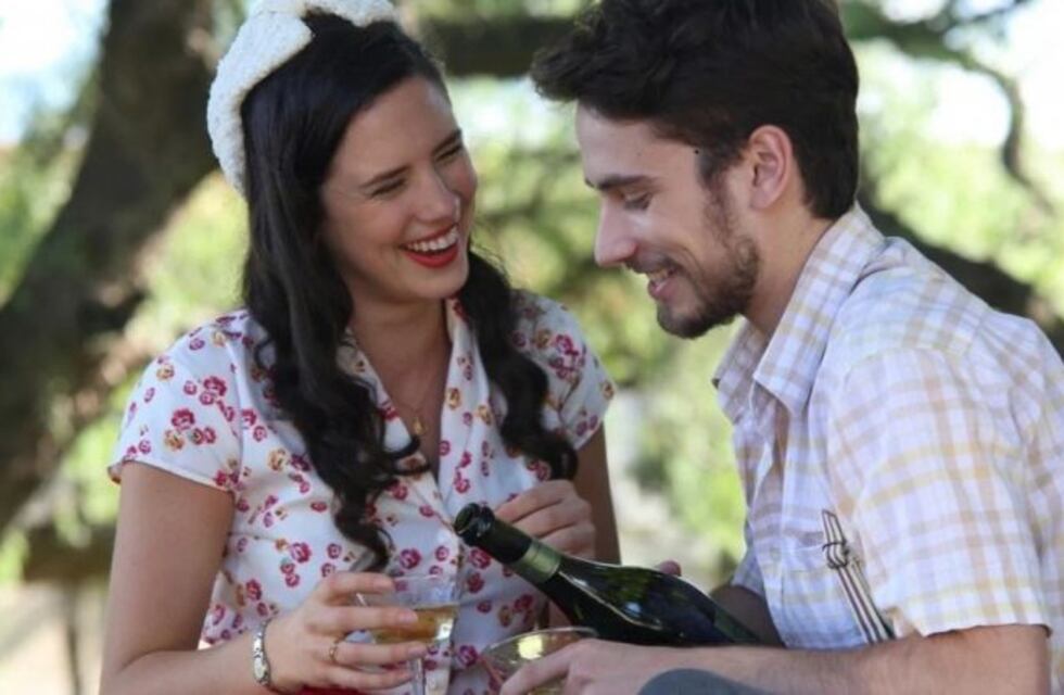 Delfina Chaves filmó a Albert Baró mientras dormía y lo escrachó en las redes sociales