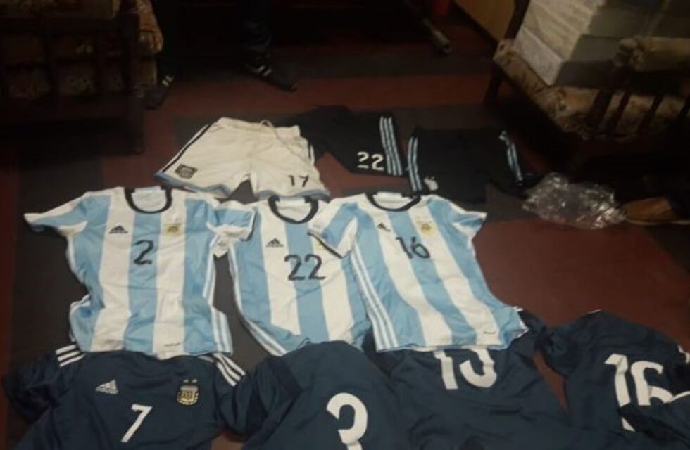Recuperaron parte de la indumentaria de la selección de talla baja