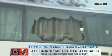 Apedrearon el micro de River