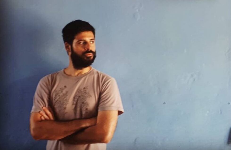 Presentan el libro "Dame la mochila", en Volcán Azul