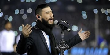 El Uli despierta pasiones encontradas, también por el folklore del fútbol\u002E