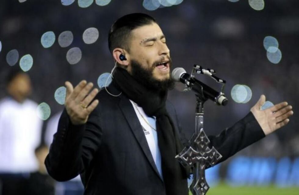 Ulises en el show para Talleres-River, con enojo de hinchas de la T