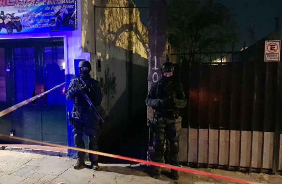 Tres detenidos por venta de drogas en barrio Observatorio