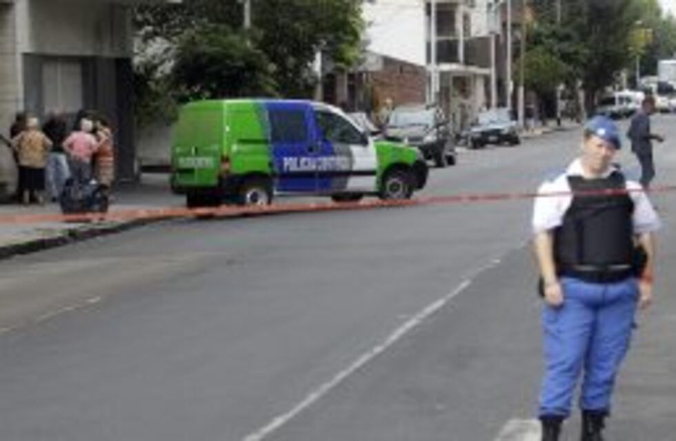 Con máscaras de payaso, asesinaron a un empleado sindical en Villa Martelli