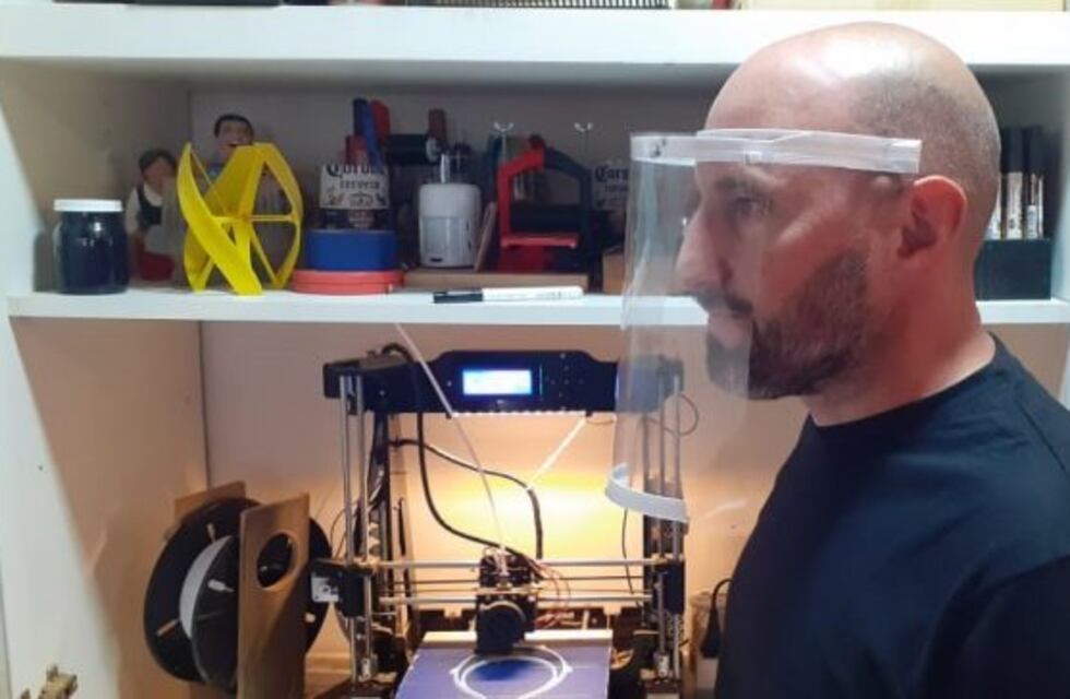 Las universidades confeccionan elementos de protección para el personal de salud