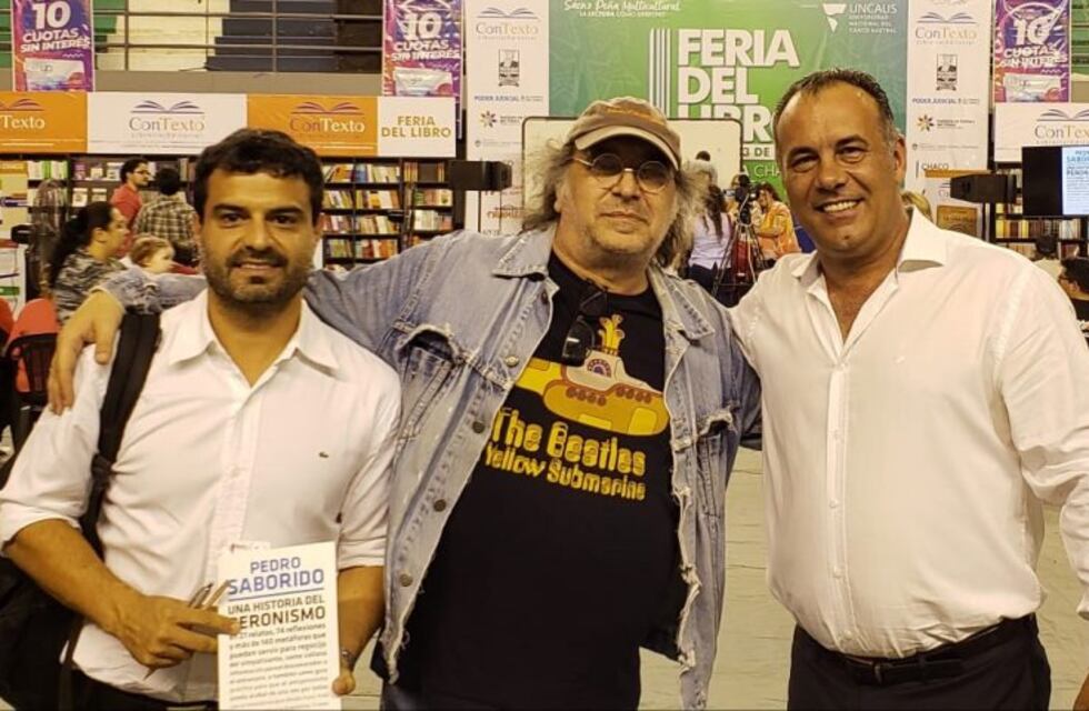Pedro Saborido presentó su libro en la Feria de la Universidad del Chaco Austral