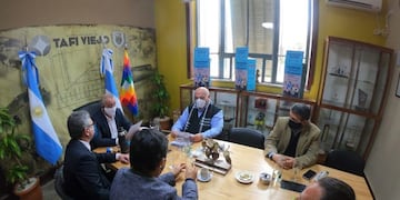 Javier Noguera firmó un convenio de colaboración en pos de la lucha contra las drogas\u002E (Muni Tafi Viejo)