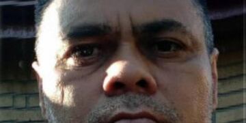 Arzamendia es profesor de Educación Física y preceptor\u002E