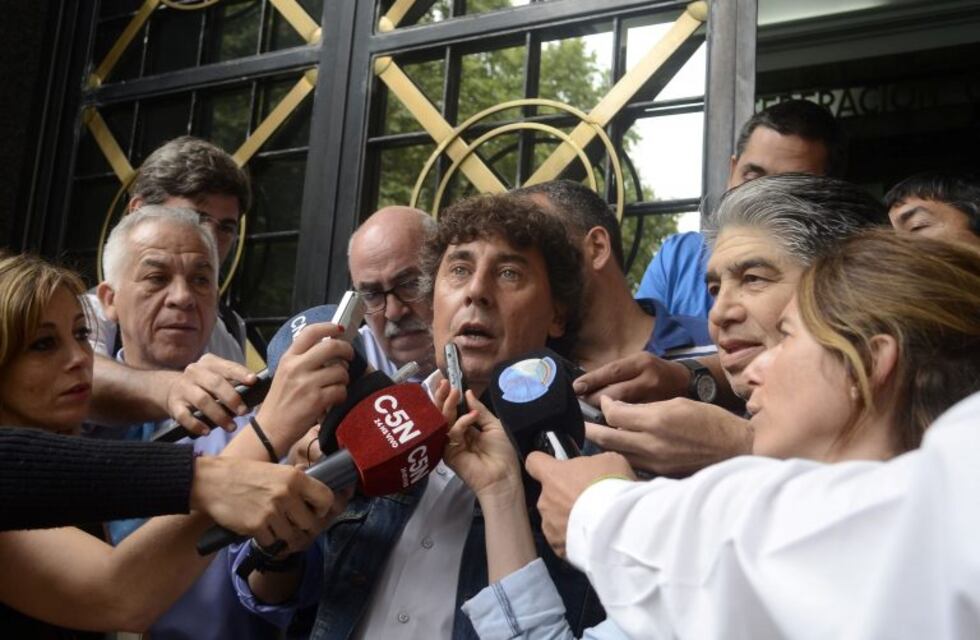 Las CTA convocarán este martes a un paro nacional conjunto para fines de marzo