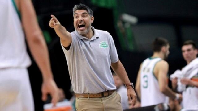 Lucas Victoriano, nuevo DT de Regatas Corrientes\u002E