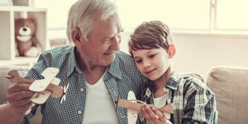 Le pidió el "Minecraft" a su abuelo para Navidad, él entendió mal y le regaló un libro de Hitler