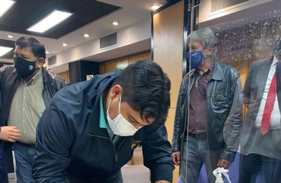 Acuerdo salarial en la paritaria de petroleros