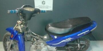 amenazas y robo de motos