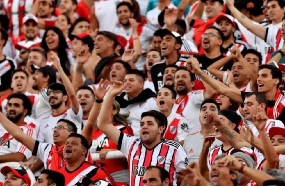 El Ministerio de Seguridad analiza no permitirle a los hinchas de River ir a partidos en la Provincia de Buenos Aires