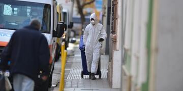 Los testeos fueron a vecinos y comerciantes de la zona de la clínica, en la que hubo nueve casos positivos\u002E