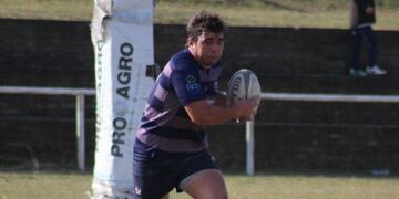 Universitario goleó a Huiirapuca y se clasificó a la Zona Campeonato del Regional del NOA\u002E