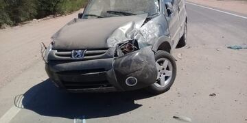 Mujer muere tras protagonizar un vuelco en Los Robles