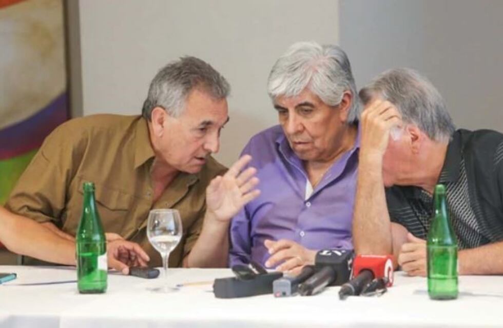 Los gremios denunciaron una "campaña antisindical" del Gobierno