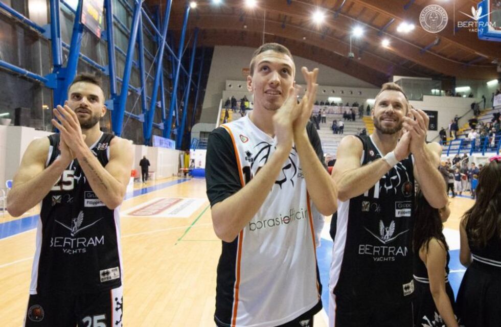 Pablo Bertone y el Derthona Basket volvieron al triunfo en la A2 de Italia