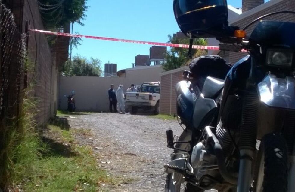 Juzgan a policía que mató a su esposa y enfrenta una pena de prisión perpetua