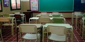 Sortearon más de 10 mil bancos para las secundarias públicas de Mendoza